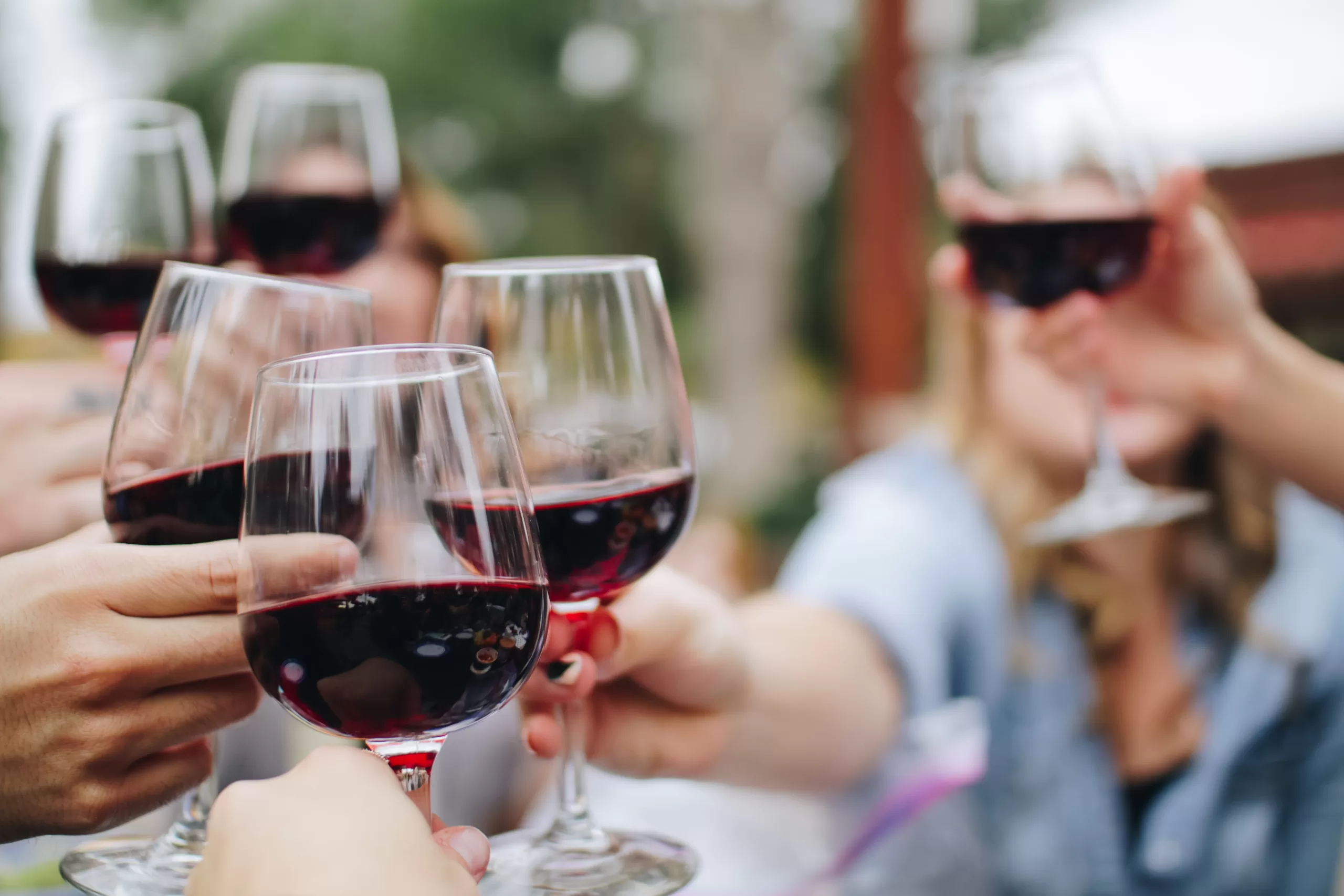 Is it permissible for Christians to consume wine?