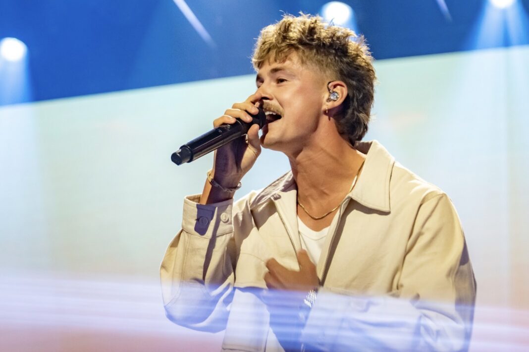 Forrest Frank speaks out as AI artist nabs top Christian album on iTunes