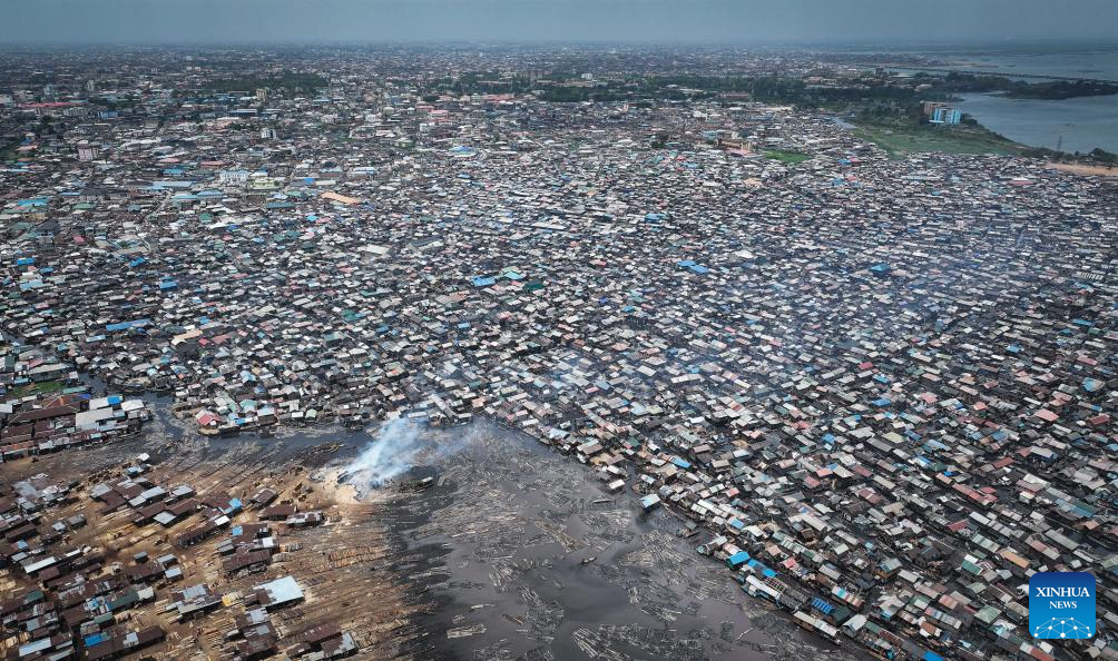 floating slum nigeria